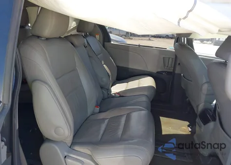 2015 Toyota Sienna Xle 8 Passenger from USA, damaged, VIN 5TDYK3DC3FS670960